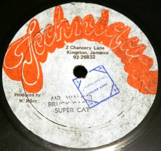 The Techniques / Super Cat (2) & Brok Back : Play Girl / Mr. Walker (12", Single)