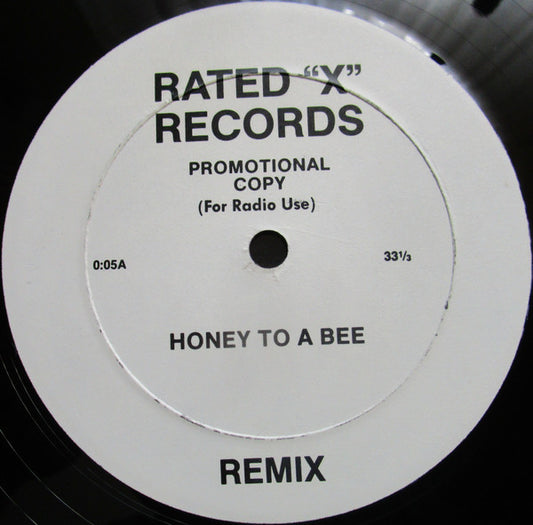 Tina B / Brainstorm (5) : Honey To A Bee (Remix) / Lovin' Is Really My Game (12", Promo, Unofficial, Whi)