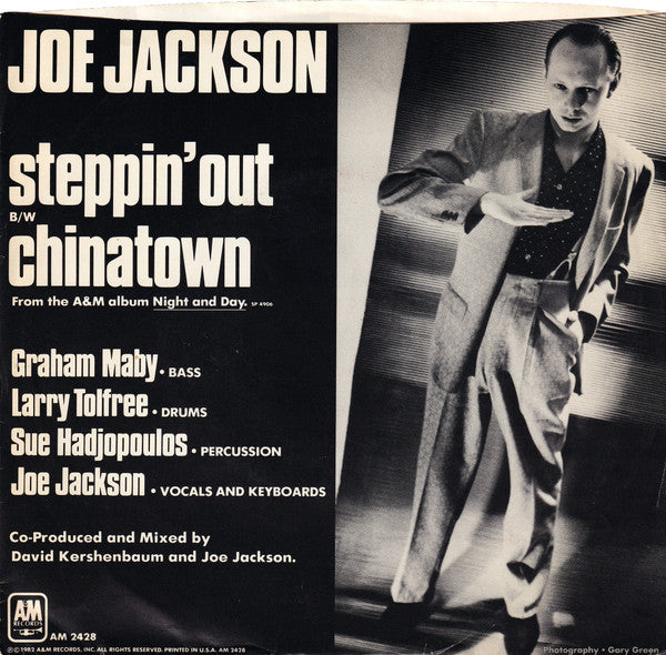 Joe Jackson : Steppin' Out B/W Chinatown (7", Single, Mon)