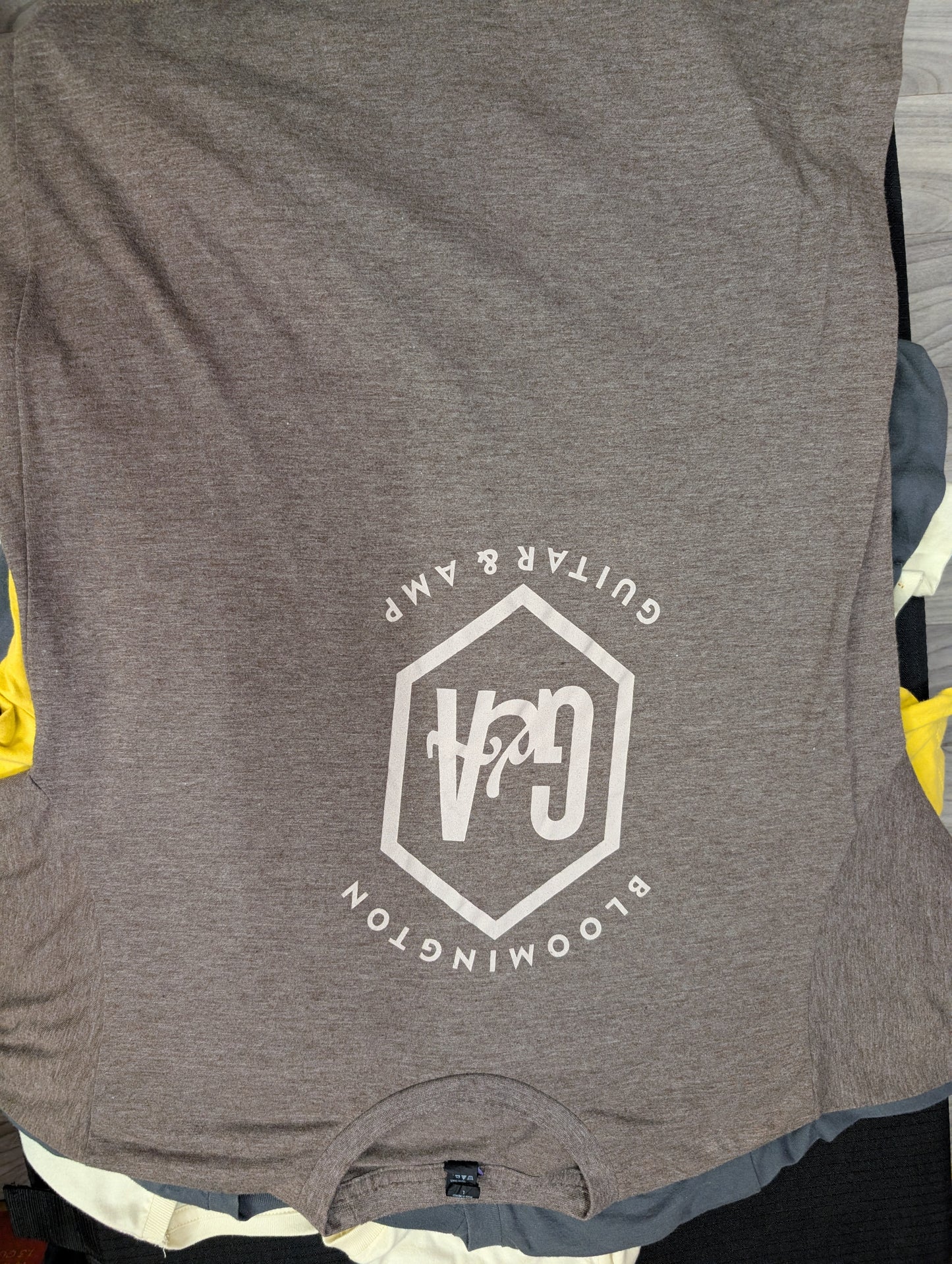 Bloomington Guitar & Amp T- shirt L